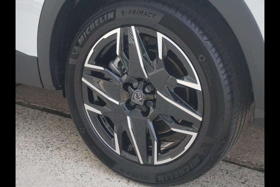 Peugeot 5008 1.2 Hybrid 136 Allure