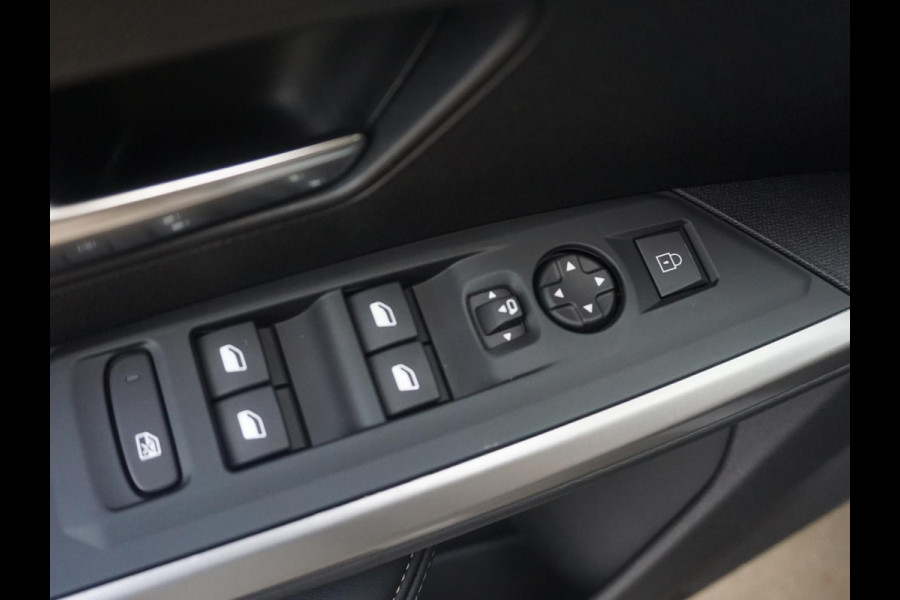 Peugeot 5008 1.2 Hybrid 136 Allure