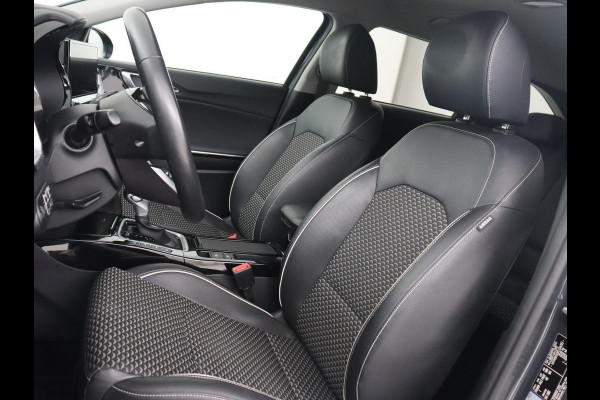 Kia Ceed Sportswagon 1.6 GDI PHEV ExecutiveLine | Automaat | Camera | Cruise control | Climate control | LMV 17 inch | LED | Stuurverwarming | Stoelverwarming | Lane assist | Navigatie