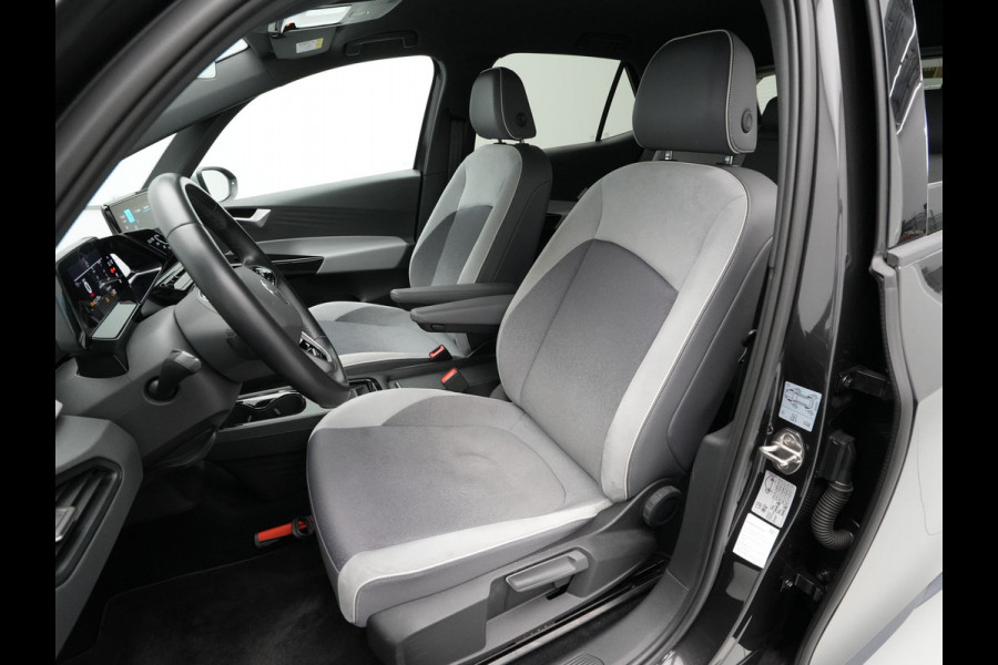Volkswagen ID.3 First Plus 58 kWh Navigatie Carplay stoel/stuurverwarming Camera Acc  10