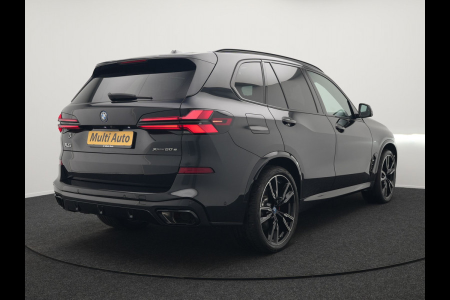 BMW X5 xDrive50e M Sport PRO Plug In Hybrid 490pk PHEV | Panodak | Trekhaak af Fabriek | Lederen Competition Stoelen Memory & Ventilatie | 360 Camera | 22"L.M | Head Up | Harman Kardon | Widescreen Navi |