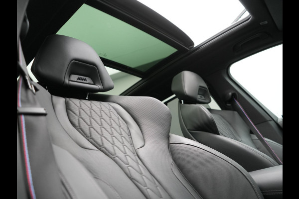 BMW X5 xDrive50e M Sport PRO Plug In Hybrid 490pk PHEV | Panodak | Trekhaak af Fabriek | Lederen Competition Stoelen Memory & Ventilatie | 360 Camera | 22"L.M | Head Up | Harman Kardon | Widescreen Navi |