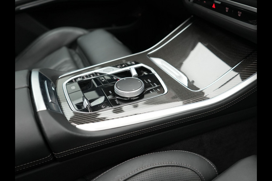 BMW X5 xDrive50e M Sport PRO Plug In Hybrid 490pk PHEV | Panodak | Trekhaak af Fabriek | Lederen Competition Stoelen Memory & Ventilatie | 360 Camera | 22"L.M | Head Up | Harman Kardon | Widescreen Navi |