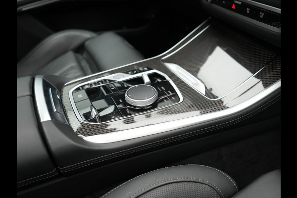 BMW X5 xDrive50e M Sport PRO Plug In Hybrid 490pk PHEV | Panodak | Trekhaak af Fabriek | Lederen Competition Stoelen Memory & Ventilatie | 360 Camera | 22"L.M | Head Up | Harman Kardon | Widescreen Navi |