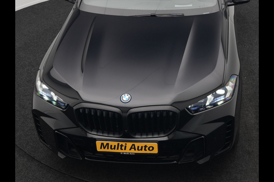 BMW X5 xDrive50e M Sport PRO Plug In Hybrid 490pk PHEV | Panodak | Trekhaak af Fabriek | Lederen Competition Stoelen Memory & Ventilatie | 360 Camera | 22"L.M | Head Up | Harman Kardon | Widescreen Navi |
