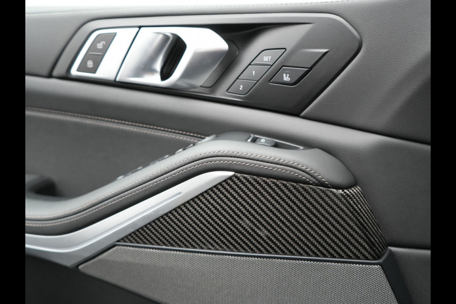 BMW X5 xDrive50e M Sport PRO Plug In Hybrid 490pk PHEV | Panodak | Trekhaak af Fabriek | Lederen Competition Stoelen Memory & Ventilatie | 360 Camera | 22"L.M | Head Up | Harman Kardon | Widescreen Navi |