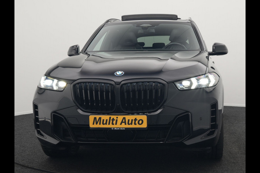 BMW X5 xDrive50e M Sport PRO Plug In Hybrid 490pk PHEV | Panodak | Trekhaak af Fabriek | Lederen Competition Stoelen Memory & Ventilatie | 360 Camera | 22"L.M | Head Up | Harman Kardon | Widescreen Navi |