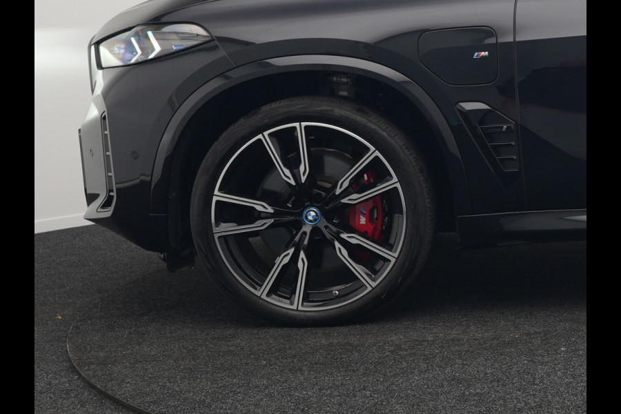 BMW X5 xDrive50e M Sport PRO Plug In Hybrid 490pk PHEV | Panodak | Trekhaak af Fabriek | Lederen Competition Stoelen Memory & Ventilatie | 360 Camera | 22"L.M | Head Up | Harman Kardon | Widescreen Navi |