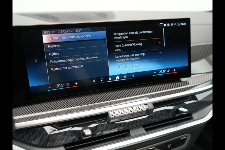 BMW X5 xDrive50e M Sport PRO Plug In Hybrid 490pk PHEV | Panodak | Trekhaak af Fabriek | Lederen Competition Stoelen Memory & Ventilatie | 360 Camera | 22"L.M | Head Up | Harman Kardon | Widescreen Navi |