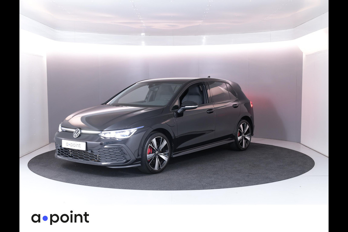 Volkswagen Golf 1.4 eHybrid GTE 245 pk Automaat (DSG) | Navigatie | Trekhaak (afneembaar) | Parkeersensoren | Achteruitrijcamera | Matrix LED koplampen | Stoelverwarming |
