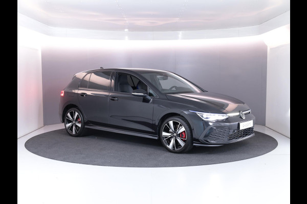 Volkswagen Golf 1.4 eHybrid GTE 245 pk Automaat (DSG) | Navigatie | Trekhaak (afneembaar) | Parkeersensoren | Achteruitrijcamera | Matrix LED koplampen | Stoelverwarming |