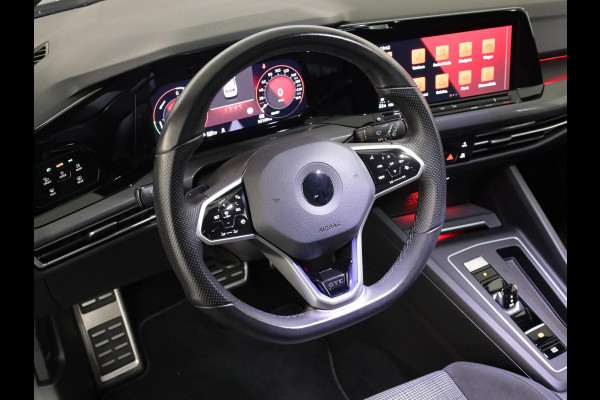Volkswagen Golf 1.4 eHybrid GTE 245 pk Automaat (DSG) | Navigatie | Trekhaak (afneembaar) | Parkeersensoren | Achteruitrijcamera | Matrix LED koplampen | Stoelverwarming |