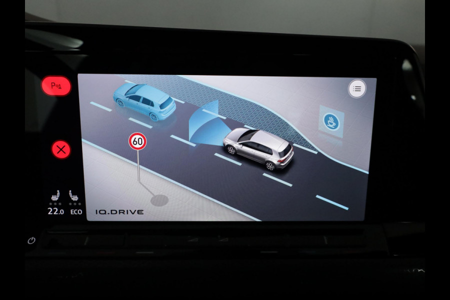 Volkswagen Golf 1.4 eHybrid GTE 245 pk Automaat (DSG) | Navigatie | Trekhaak (afneembaar) | Parkeersensoren | Achteruitrijcamera | Matrix LED koplampen | Stoelverwarming |