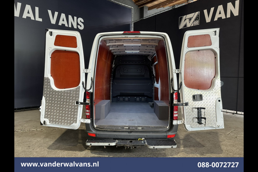 Mercedes-Benz Sprinter 316 CDI 163pk L2H2 Euro6 Airco | 2800kg trekhaak | Cruisecontrol | Parkeersensoren zijdeur