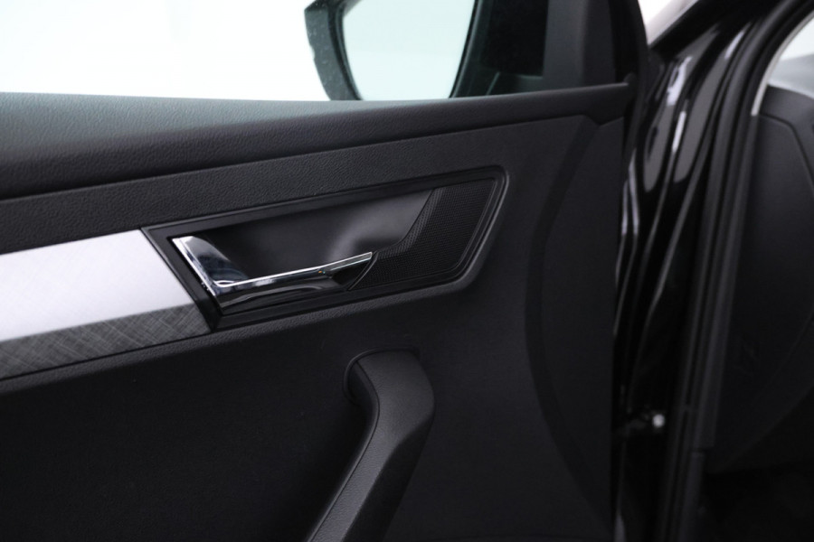 Škoda Karoq 1.0 TSI Ambition Nw. Model, Navigatie, Climate,