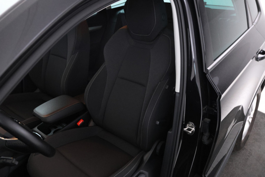 Škoda Karoq 1.0 TSI Ambition Nw. Model, Navigatie, Climate,