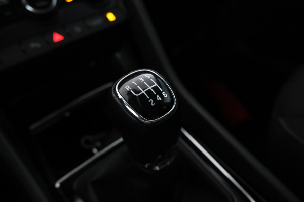 Škoda Karoq 1.0 TSI Ambition Nw. Model, Navigatie, Climate,