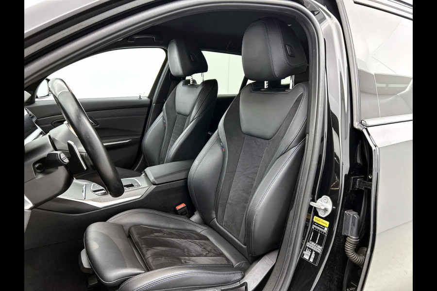 BMW 3 Serie Touring 330i M-SPORT Business Edition Plus(Dealer OnderH, Navi, Camera, Lane Assist, Active Cruise, PDC V+A Etc) BMW 3 Serie Touring 330i M-SPORT Business Edition Plus(Dealer OnderH, Navi, Camera, Lane Assist, Active Cruise, PDC V+A Etc)