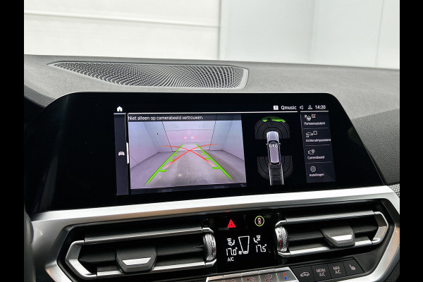 BMW 3 Serie Touring 330i M-SPORT Business Edition Plus(Dealer OnderH, Navi, Camera, Lane Assist, Active Cruise, PDC V+A Etc) BMW 3 Serie Touring 330i M-SPORT Business Edition Plus(Dealer OnderH, Navi, Camera, Lane Assist, Active Cruise, PDC V+A Etc)