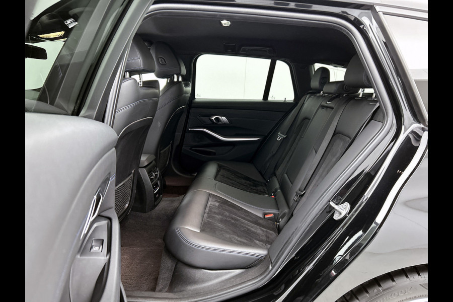 BMW 3 Serie Touring 330i M-SPORT Business Edition Plus(Dealer OnderH, Navi, Camera, Lane Assist, Active Cruise, PDC V+A Etc) BMW 3 Serie Touring 330i M-SPORT Business Edition Plus(Dealer OnderH, Navi, Camera, Lane Assist, Active Cruise, PDC V+A Etc)