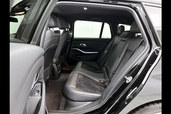 BMW 3 Serie Touring 330i M-SPORT Business Edition Plus(Dealer OnderH, Navi, Camera, Lane Assist, Active Cruise, PDC V+A Etc) BMW 3 Serie Touring 330i M-SPORT Business Edition Plus(Dealer OnderH, Navi, Camera, Lane Assist, Active Cruise, PDC V+A Etc)