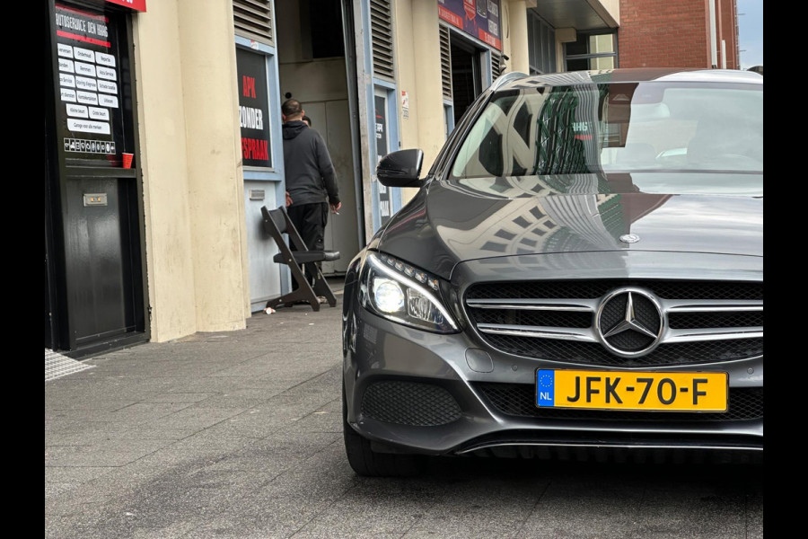 Mercedes-Benz C-Klasse Estate 180 Prestige Automaat Leer Navi Clima