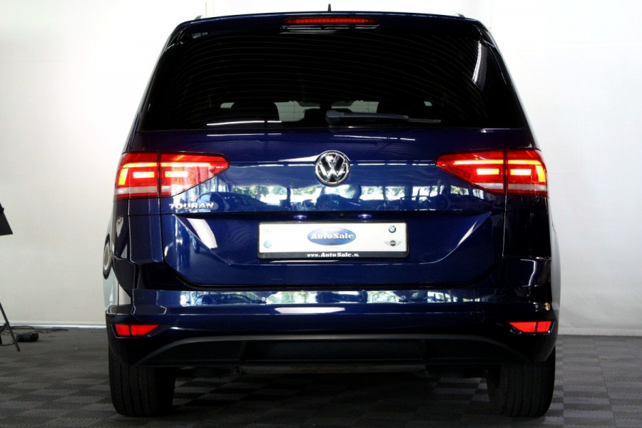 Volkswagen Touran 1.5 TSI DSG Highline 7p 1eEIG! ACC CARPLAY DAB CAMERA '19