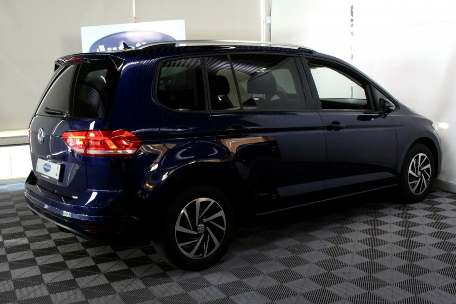 Volkswagen Touran 1.5 TSI DSG Highline 7p 1eEIG! ACC CARPLAY DAB CAMERA '19