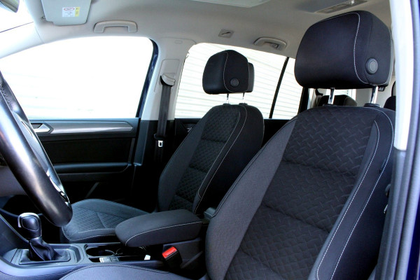 Volkswagen Touran 1.5 TSI DSG Highline 7p 1eEIG! ACC CARPLAY DAB CAMERA '19