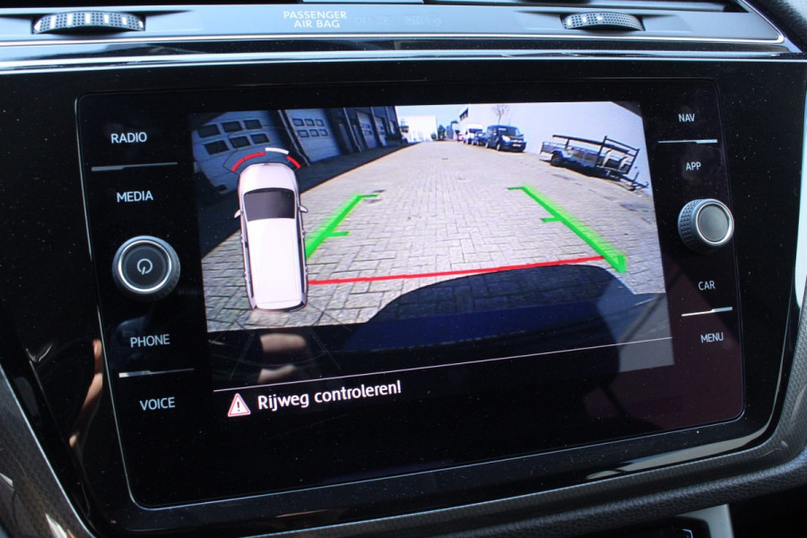 Volkswagen Touran 1.5 TSI DSG Highline 7p 1eEIG! ACC CARPLAY DAB CAMERA '19