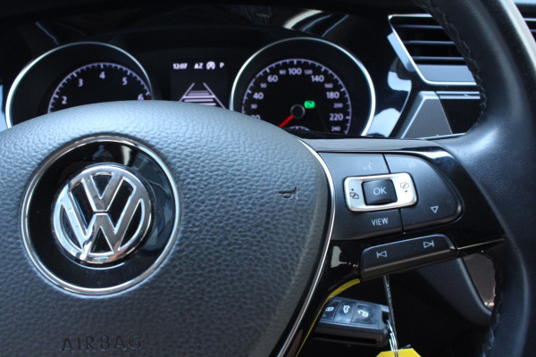 Volkswagen Touran 1.5 TSI DSG Highline 7p 1eEIG! ACC CARPLAY DAB CAMERA '19