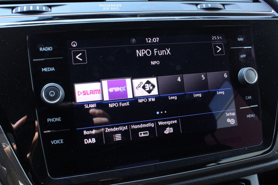 Volkswagen Touran 1.5 TSI DSG Highline 7p 1eEIG! ACC CARPLAY DAB CAMERA '19