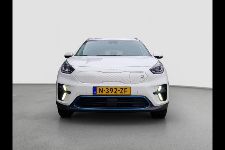 Kia e-Niro ExecutiveLine 64 kWh | 1e Eigenaar | Open Dak | LED | RMC Trekhaak | JBL | Stoelventilatie | Kia e-Niro ExecutiveLine 64 kWh | 1e Eigenaar | Open Dak | LED | RMC Trekhaak | JBL | Stoelventilatie |