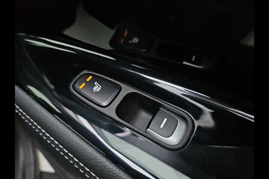 Kia e-Niro ExecutiveLine 64 kWh | 1e Eigenaar | Open Dak | LED | RMC Trekhaak | JBL | Stoelventilatie | Kia e-Niro ExecutiveLine 64 kWh | 1e Eigenaar | Open Dak | LED | RMC Trekhaak | JBL | Stoelventilatie |