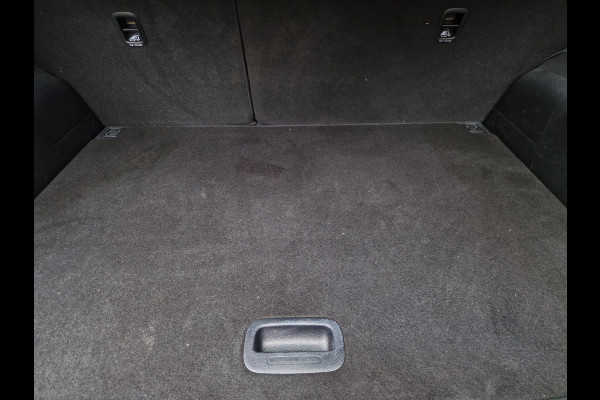 Kia e-Niro ExecutiveLine 64 kWh | 1e Eigenaar | Open Dak | LED | RMC Trekhaak | JBL | Stoelventilatie | Kia e-Niro ExecutiveLine 64 kWh | 1e Eigenaar | Open Dak | LED | RMC Trekhaak | JBL | Stoelventilatie |