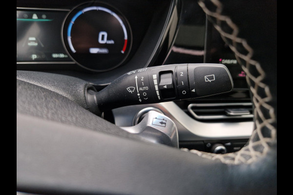 Kia e-Niro ExecutiveLine 64 kWh | 1e Eigenaar | Open Dak | LED | RMC Trekhaak | JBL | Stoelventilatie | Kia e-Niro ExecutiveLine 64 kWh | 1e Eigenaar | Open Dak | LED | RMC Trekhaak | JBL | Stoelventilatie |