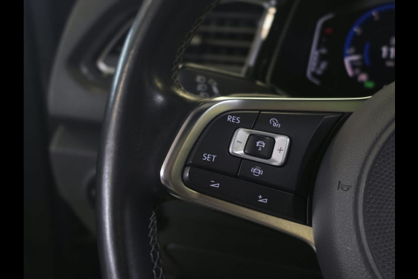 Volkswagen T-Roc 1.5 TSI Sport|PANO|VIRTUAL|ACC