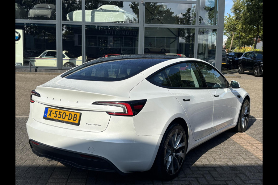 Tesla Model 3 Long Range AWD 78 kWh VAN: 44.900,- VOOR 41.877,- UW HERSFTVOORDEEL: 3.023,- euro. 1e Eigenaar | Origineel NL | BTW-Verrekenbaar | Fabrieksgarantie t/m 2027|