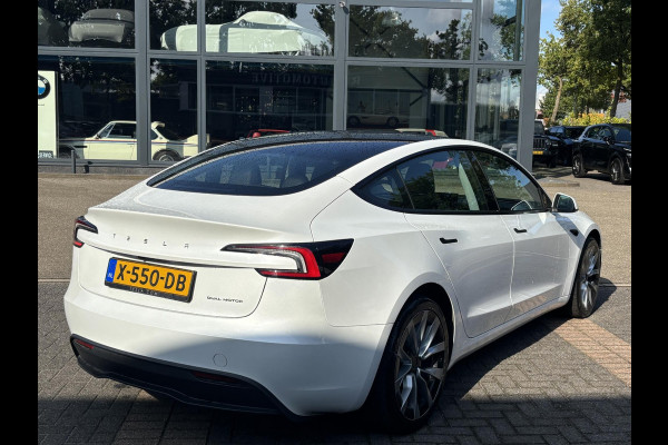 Tesla Model 3 Long Range AWD 78 kWh VAN: 44.900,- VOOR 41.877,- UW HERSFTVOORDEEL: 3.023,- euro. 1e Eigenaar | Origineel NL | BTW-Verrekenbaar | Fabrieksgarantie t/m 2027|