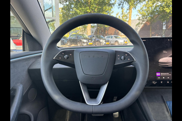 Tesla Model 3 Long Range AWD 78 kWh VAN: 44.900,- VOOR 41.877,- UW HERSFTVOORDEEL: 3.023,- euro. 1e Eigenaar | Origineel NL | BTW-Verrekenbaar | Fabrieksgarantie t/m 2027|