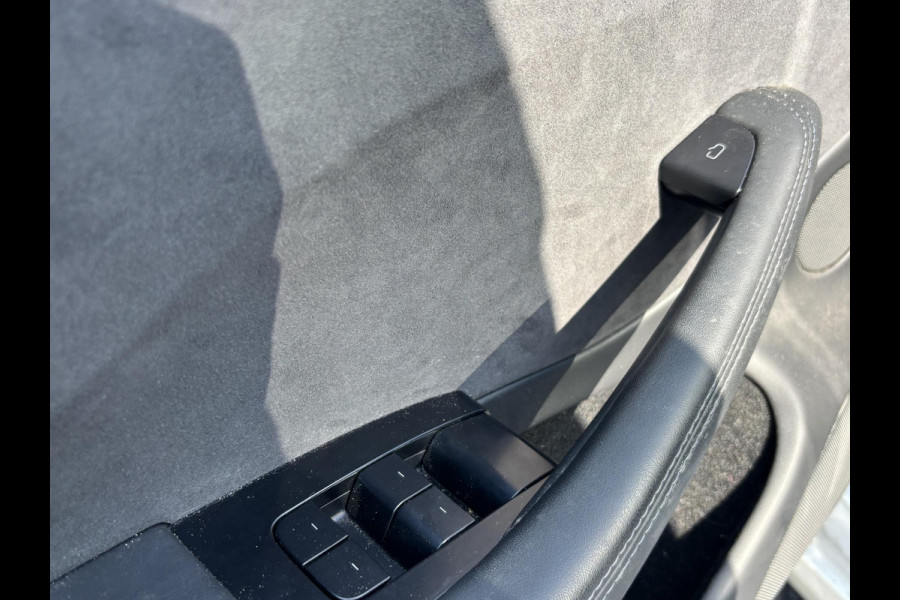 Tesla Model 3 Long Range AWD 78 kWh VAN: 44.900,- VOOR 41.877,- UW HERSFTVOORDEEL: 3.023,- euro. 1e Eigenaar | Origineel NL | BTW-Verrekenbaar | Fabrieksgarantie t/m 2027|