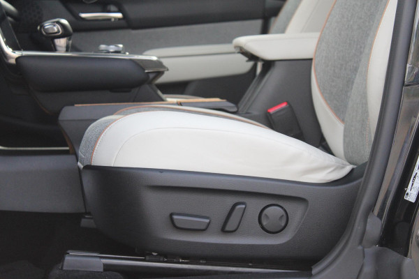 Mazda MX-30 e-SkyActiv 145 Luxury 36 kWh | Cruise control | head up display
