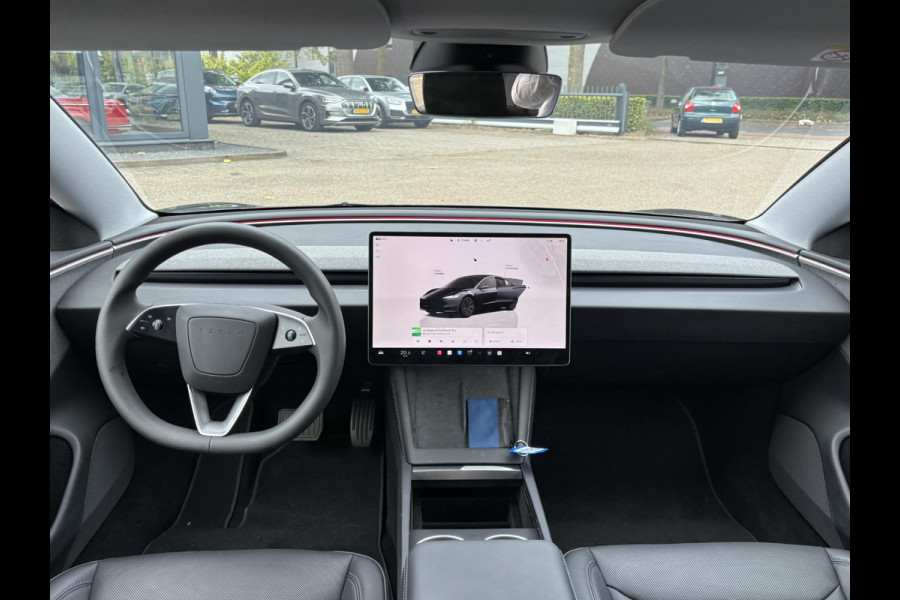 Tesla Model 3 RWD 60 kWh VAN: 38.900,- VOOR: 36.440,- UW HERFSTVOORDEEL: 2.460,- | ORIG. NL | 1E EIGENAAR | VOLLEDIGE TESLA GARANTIE T/M 03-2028/80.000KM | AANDRIJFLIJN EN ACCU T/M 03-2032 OF 160.000KM