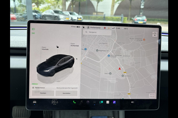 Tesla Model 3 RWD 60 kWh VAN: 38.900,- VOOR: 36.440,- UW HERFSTVOORDEEL: 2.460,- | ORIG. NL | 1E EIGENAAR | VOLLEDIGE TESLA GARANTIE T/M 03-2028/80.000KM | AANDRIJFLIJN EN ACCU T/M 03-2032 OF 160.000KM