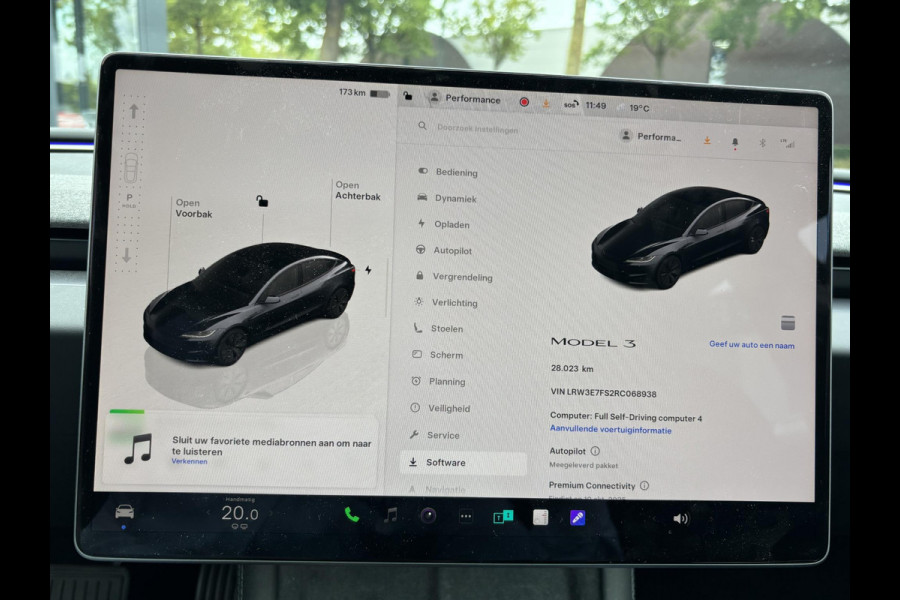 Tesla Model 3 RWD 60 kWh VAN: 38.900,- VOOR: 36.440,- UW HERFSTVOORDEEL: 2.460,- | ORIG. NL | 1E EIGENAAR | VOLLEDIGE TESLA GARANTIE T/M 03-2028/80.000KM | AANDRIJFLIJN EN ACCU T/M 03-2032 OF 160.000KM