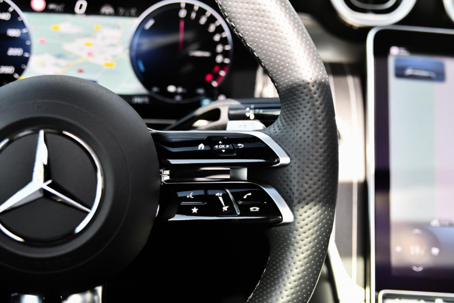 Mercedes-Benz GLC 300e 4MATIC AMG. Luchtv, NappaLeder, 4W sturing, Pano, Digital, Memory, Distro+, 360, HUD, Burm, Keyless!