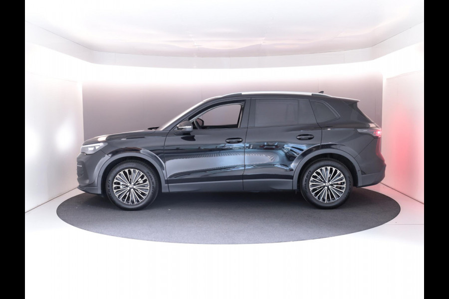 Volkswagen Tiguan 1.5 eTSI Life Edition 130 pk Automaat (DSG) | Navigatie | Elektr. trekhaak | Stoelverwarming | Parkeersensoren | 18"LM velgen  Achteruitrijcamera |
