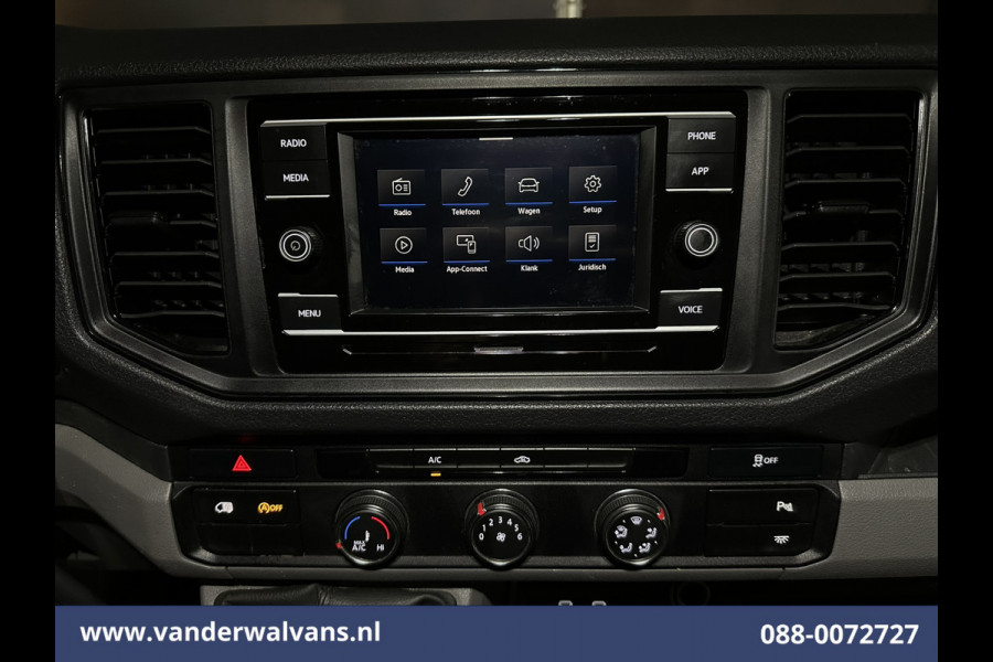 Volkswagen Crafter 2.0 TDI 141pk L3H3 L2H2 Euro6 Airco | Camera | Apple Carplay | Cruisecontrol Android Auto, Parkeersensoren, Bijrijdersbank, 3000kg Trekvermogen, zilver