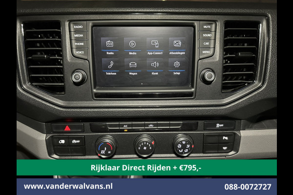 Volkswagen Crafter 2.0 TDI 140pk L3H3 L2H2 Euro6 *Rijklaar Direct Rijden* Airco | Camera | Apple Carplay | Cruisecontrol Parkeersensoren, Android Auto, Chauffeursstoel, Bijrijdersbank, 3000kg trekvermogen, zilver