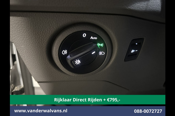 Volkswagen Crafter 2.0 TDI 140pk L3H3 L2H2 Euro6 *Rijklaar Direct Rijden* Airco | Camera | Apple Carplay | Cruisecontrol Parkeersensoren, Android Auto, Chauffeursstoel, Bijrijdersbank, 3000kg trekvermogen, zilver